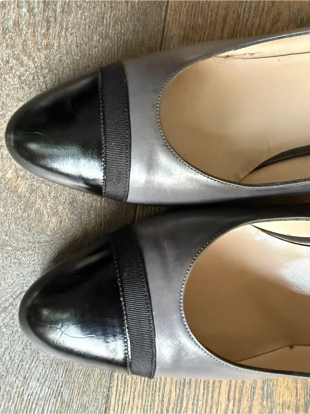 Vintage Ferragamo Slingbacks - Sz 8 EUC Black + Gray New Heel Caps + Sole Grips - Picture 3 of 11